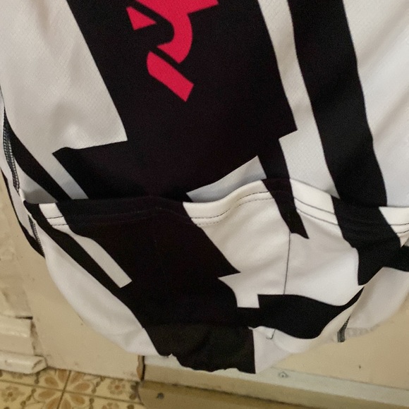 Smashfest xs cycling Jersey - Picture 5 of 8